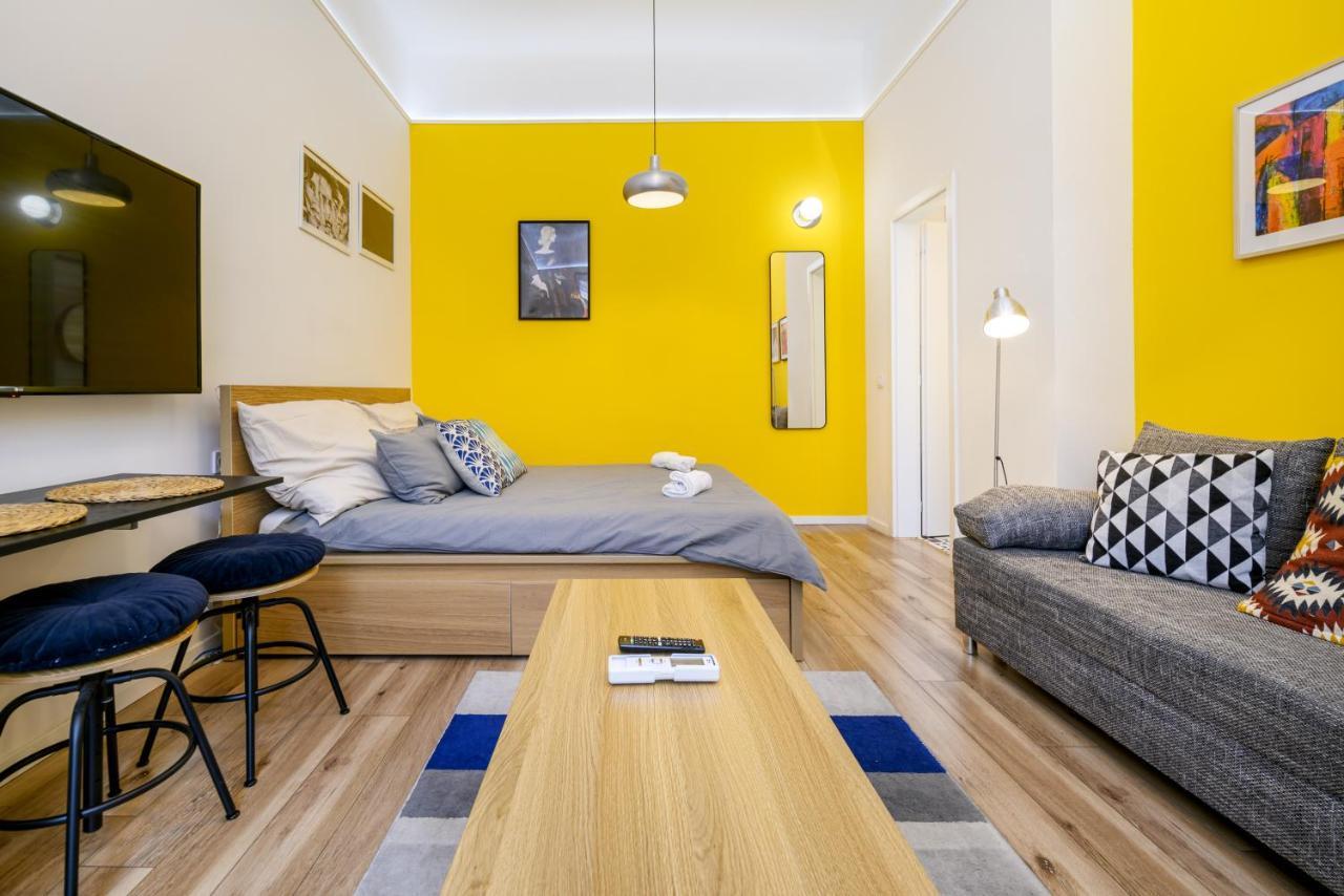 Stylish Yellow Suite In The Heart Of Будапешт Экстерьер фото